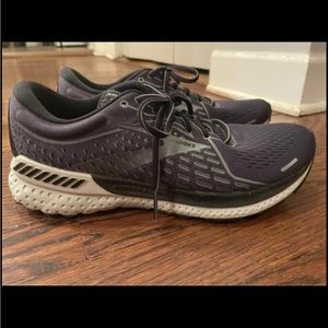 Men's 7.5 brooks adrenaline 21 running shoes w/ currex inserts
